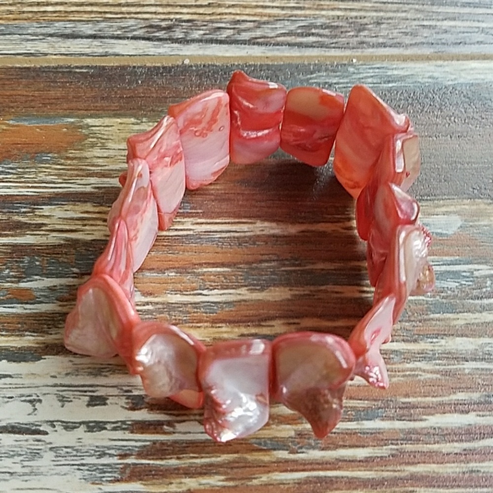 CLEARANCE Coral stretch bracelet